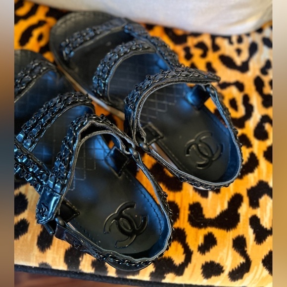 CHANEL Lambskin Chain Black on Black Quilted Dad Velcro Sandals - Picture 6 of 13